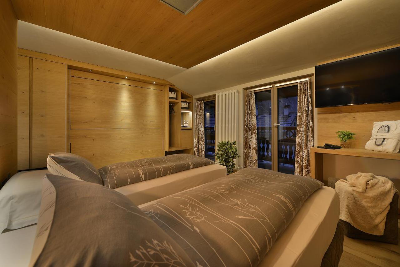 Hotel Compagnoni Livigno Exterior photo