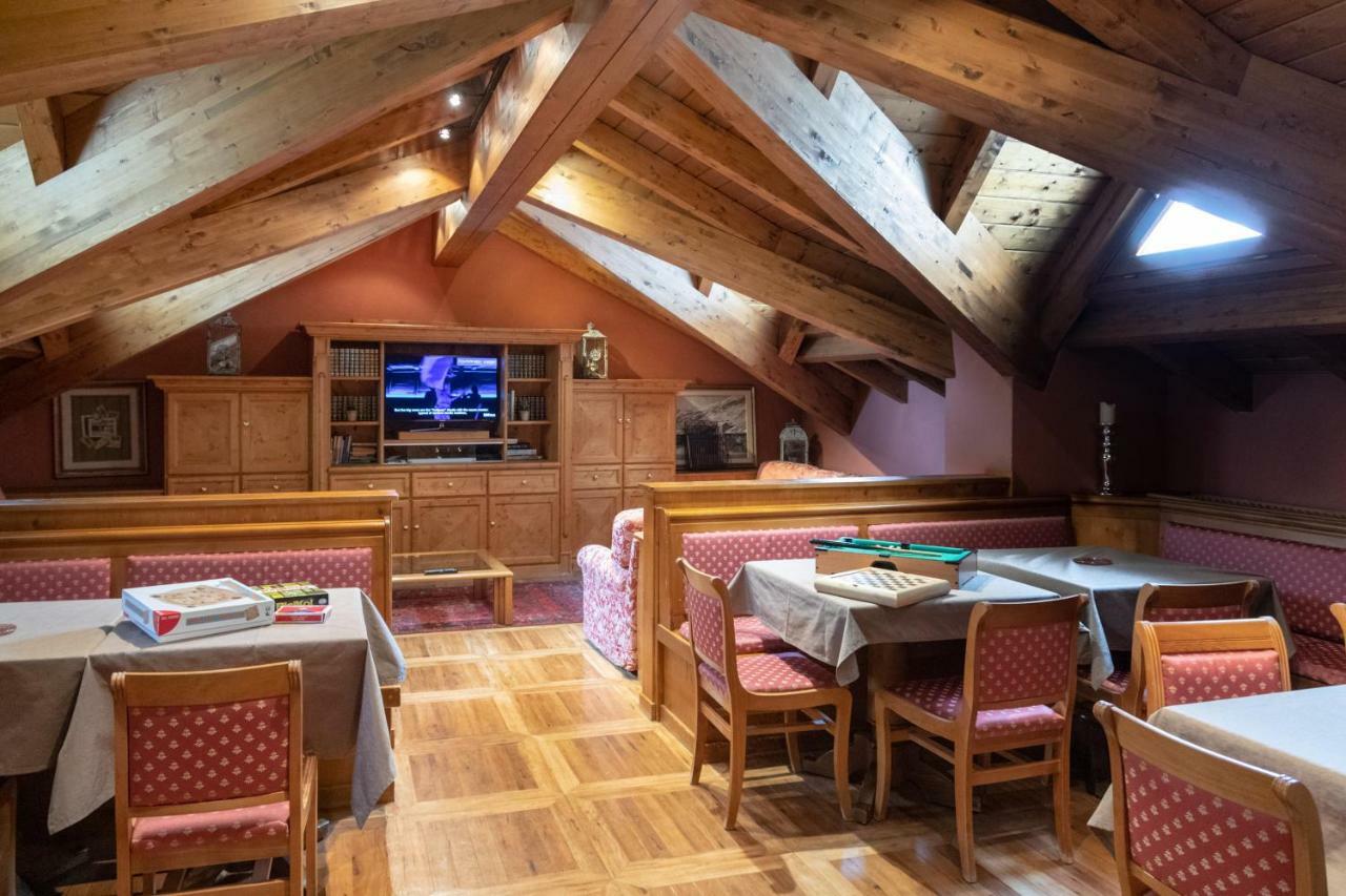 Hotel Compagnoni Livigno Exterior photo