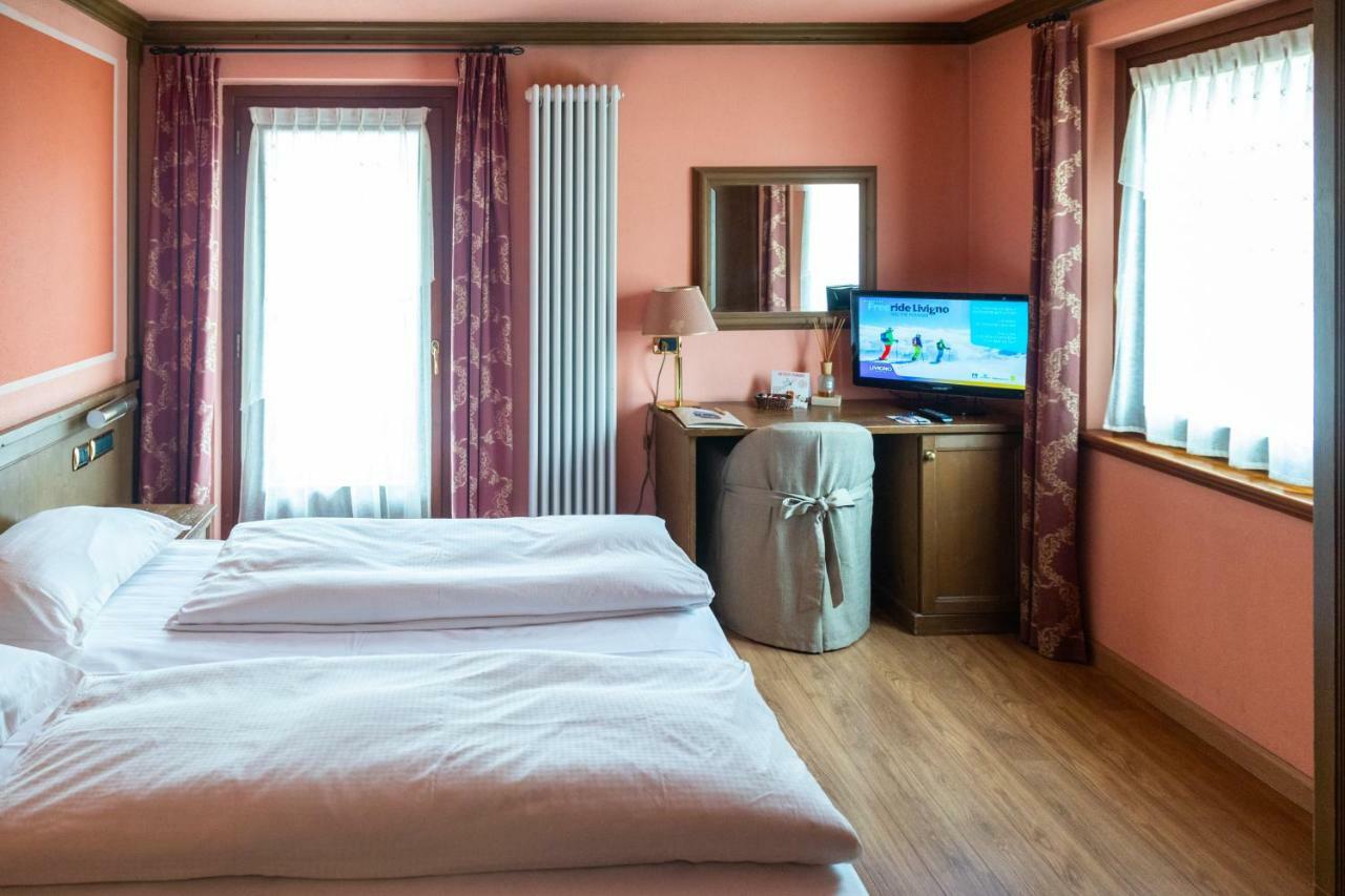 Hotel Compagnoni Livigno Exterior photo