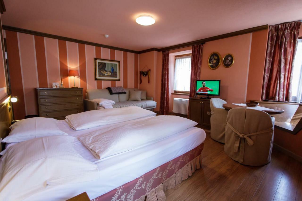 Hotel Compagnoni Livigno Exterior photo